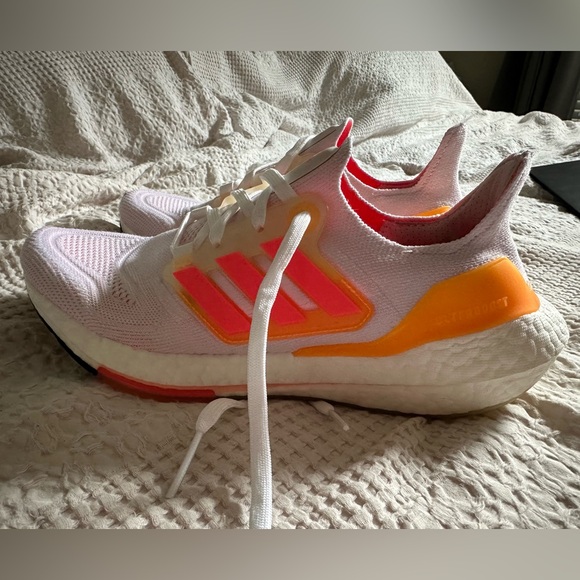 Adidas ultra boost 21’ women’s - Picture 5 of 5